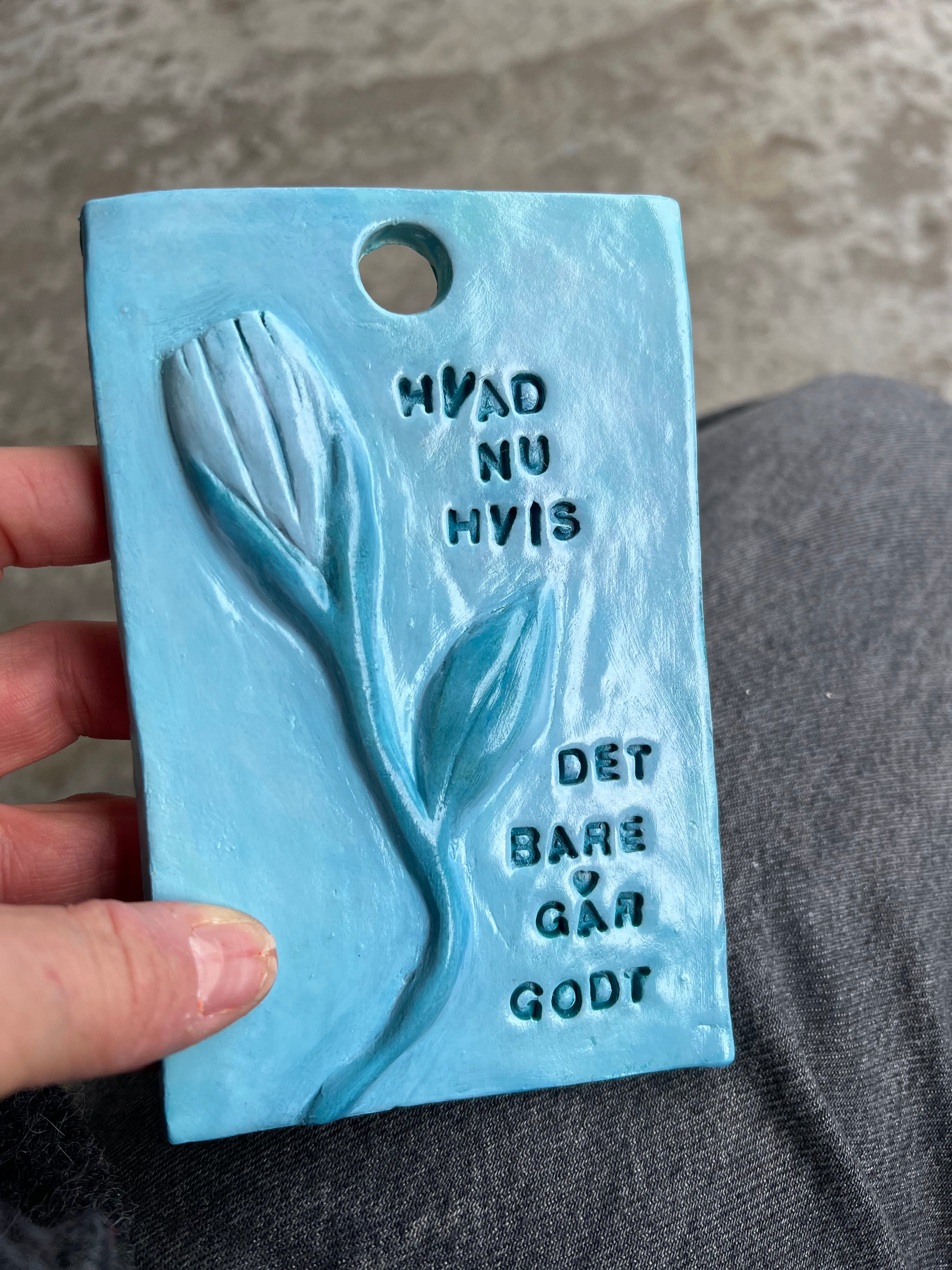 Håndlavet Keramik | Vægophæng – Hvad nu hvis | Zimmerlund Kunst