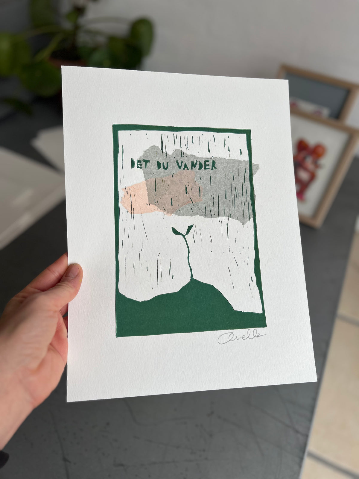 Det, du vander m. grå sky | Linoleumstryk (Mixed Media)