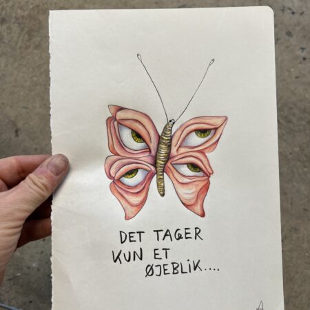 Mixed media med titlen “Det tager kun et øjeblik”