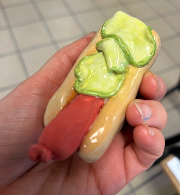 "En 1/2 hotdog", skulptur/vægophæng - Image 2