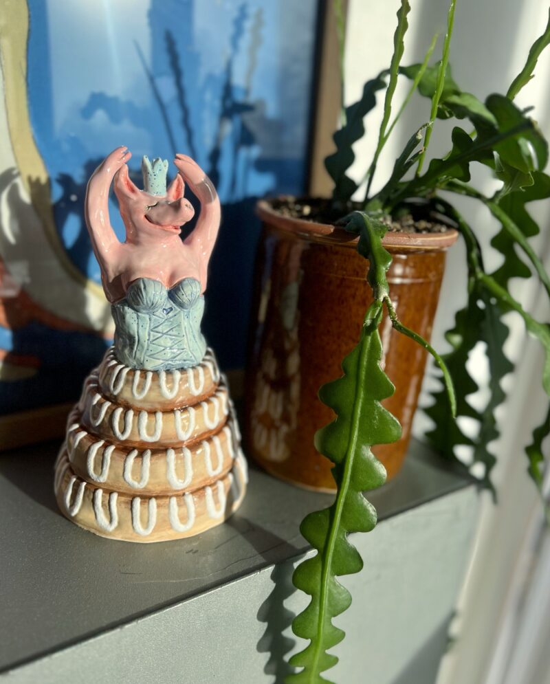 "Toppen af kransekagen", keramikskulptur - Billede 2