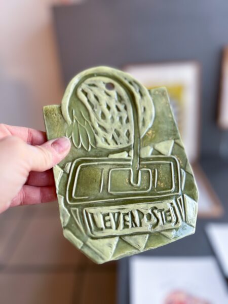 Leverpostej - vægophæng i keramik